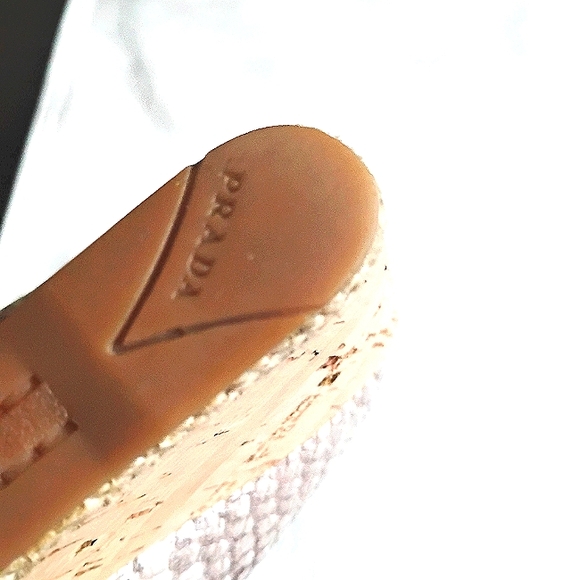 PRADA PYTHON SNAKESKIN LEATHER TAN BROWN LOGO CORK WEDGE HEELS PUMPS 8.5 - Picture 8 of 14